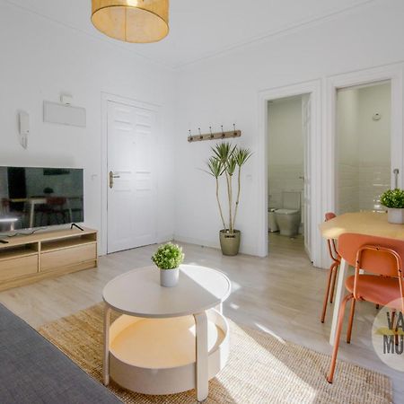 Elegant Apt Para 4Pax En Las Letras-Cortes Madrid Exterior photo