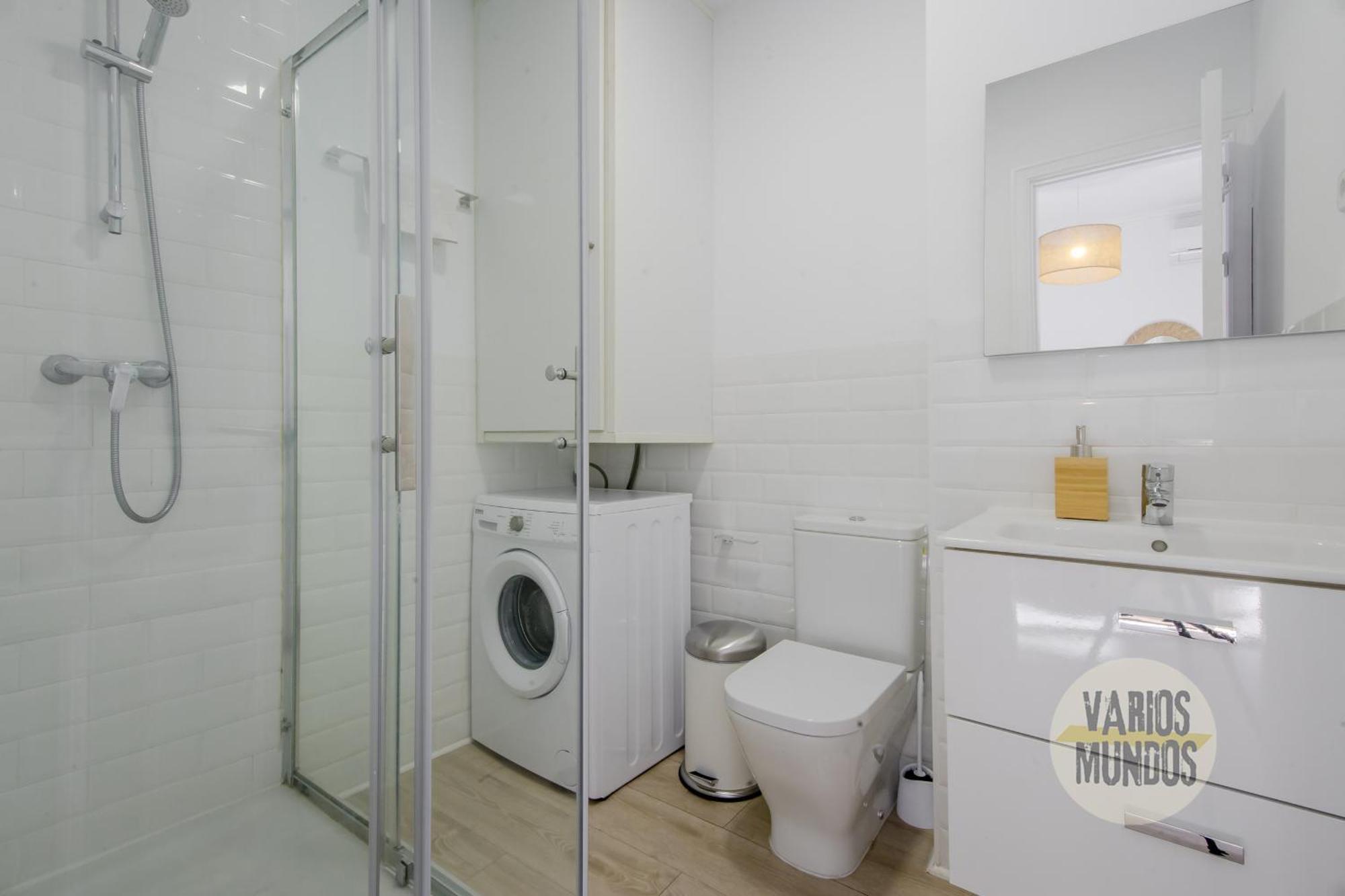 Elegant Apt Para 4Pax En Las Letras-Cortes Madrid Exterior photo