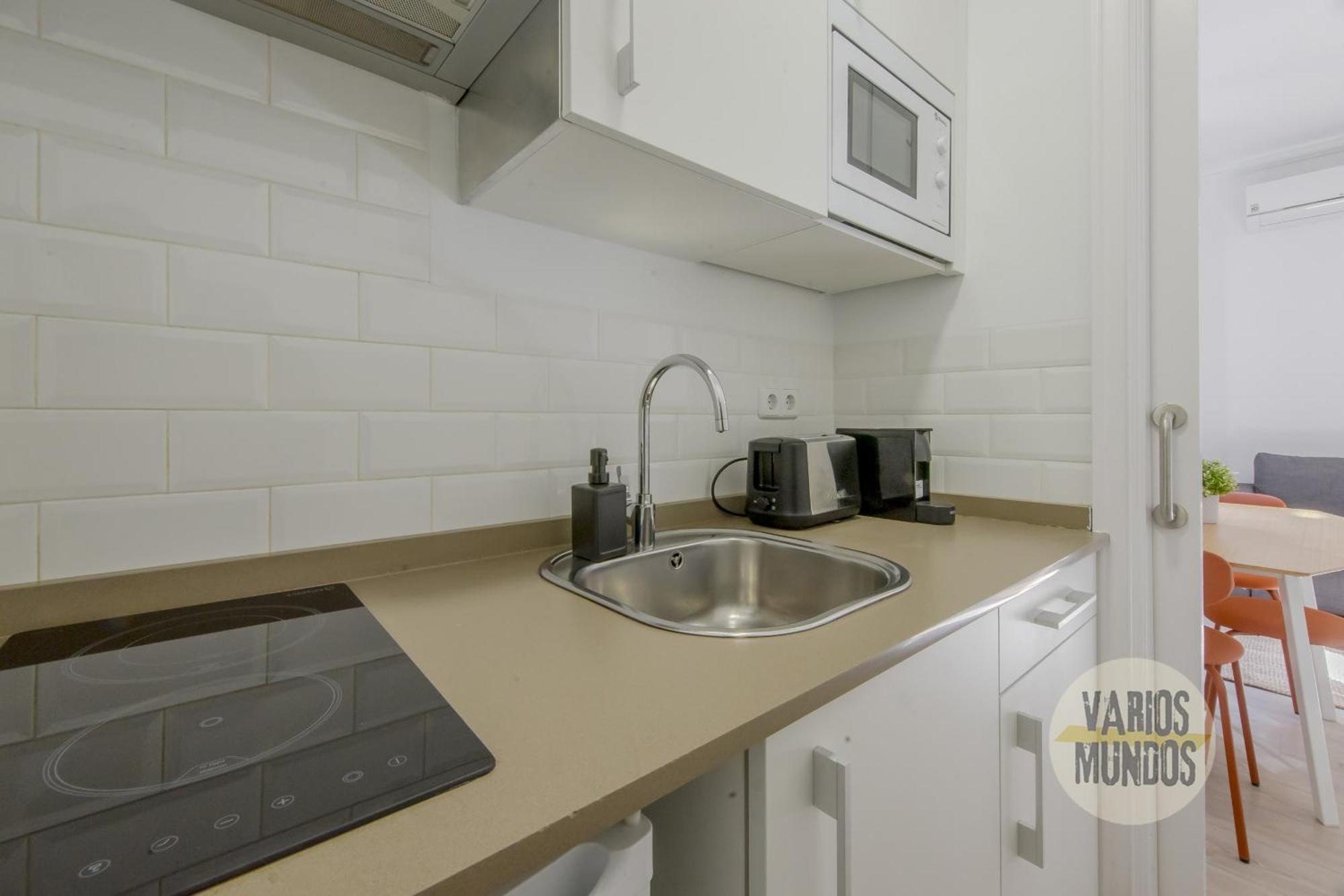 Elegant Apt Para 4Pax En Las Letras-Cortes Madrid Exterior photo